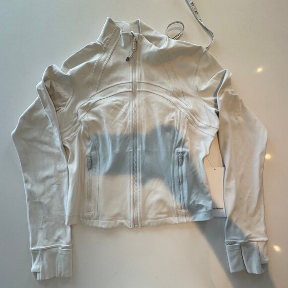 NWT lululemon Define Cropped Jacket *Nulu Bone (Size 12) - Picture 3 of 7
